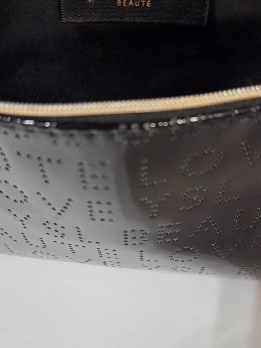 Yves Saint Laurent YSL Beauté Black Patent Logo Cosmetic Makeup Bag